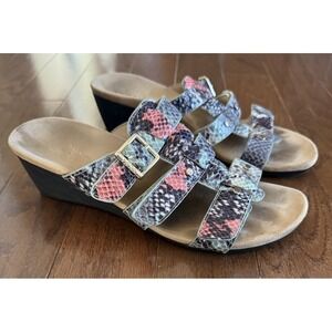 Vionic 381 Radia Slip On Wedge Sandal Women Size 8 Multicolored Snake Print